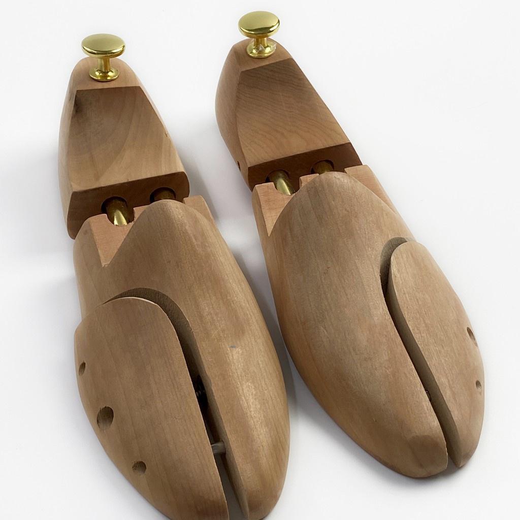 Cây giữ form giày bảo vệ giày cao cấp bằng gỗ Shoe Tree