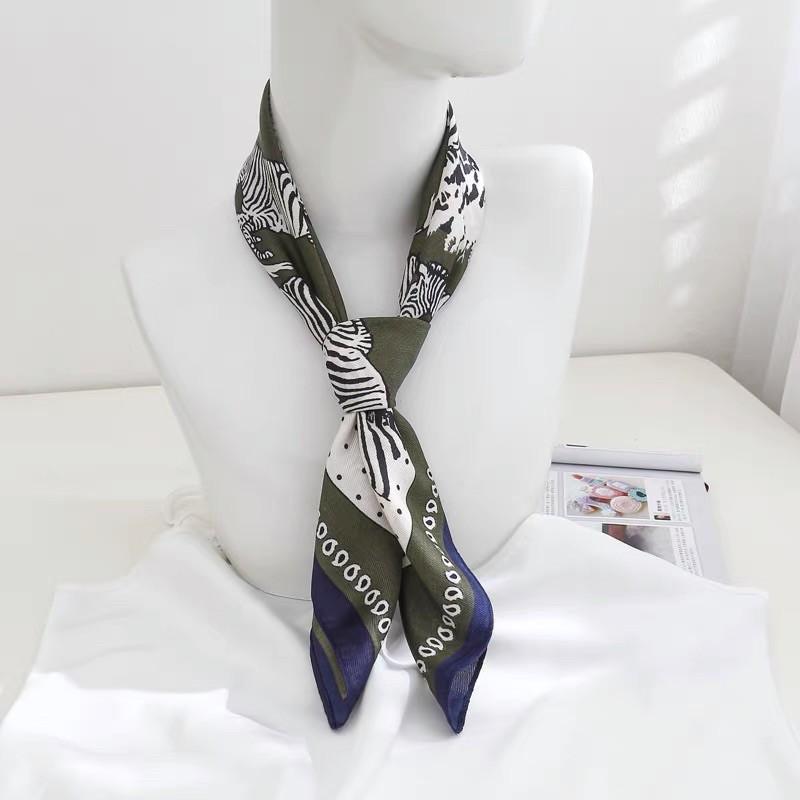 Khăn turban vuông in hình con ngựa size 70x70cm