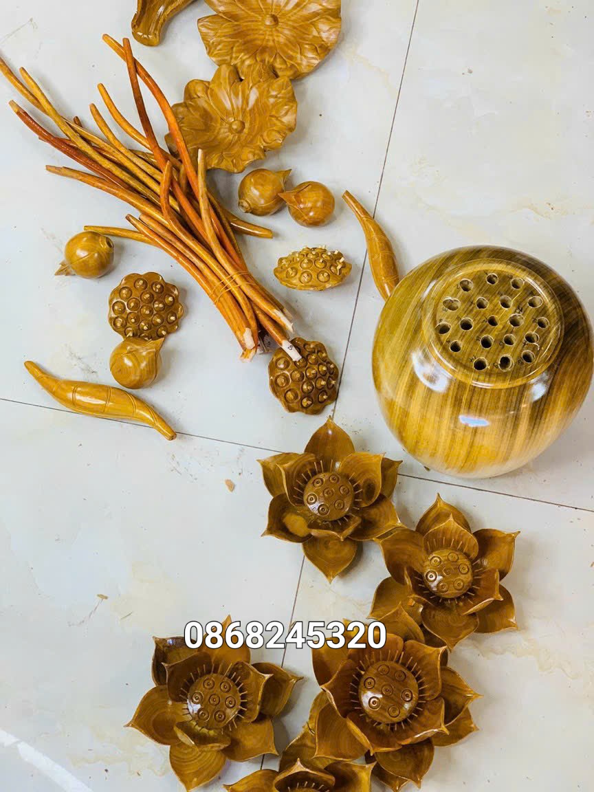 1 BÌNH HOA SEN 19 BÔNG PHONG THỦY BẰNG GỖ CẨM VÀNG