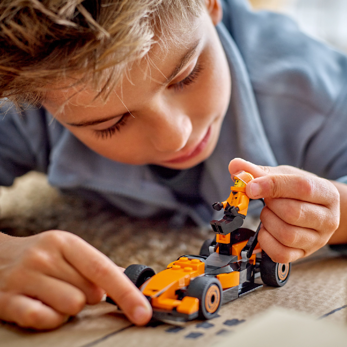 LEGO CITY 60442 Đồ Chơi Lắp Ráp Xe Đua F1 (86 chi tiết)