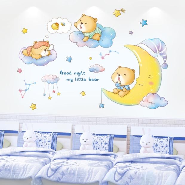 Decal trang trí tường - Em bé gấu trên mây và cung trăng