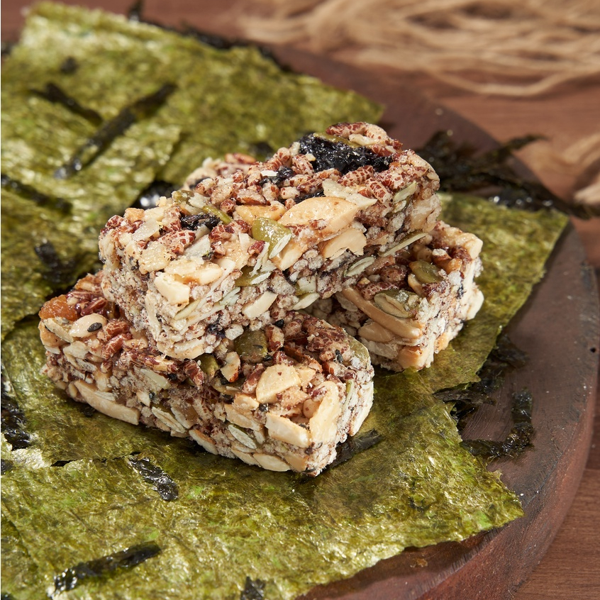 Thanh hạt gạo lứt rong biển Baker Baking không đường, thanh bar energy tiện lợi cho người eatclean, tập gym, tăng cơ 25g