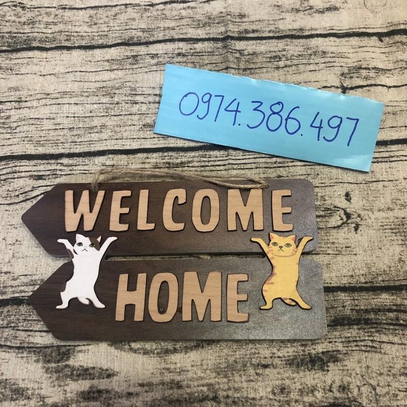 Bảng gỗ 2 con mèo đưa tay lên trên 2 con mèo nhảy múa 2 con mèo khiêng đồ welcome home