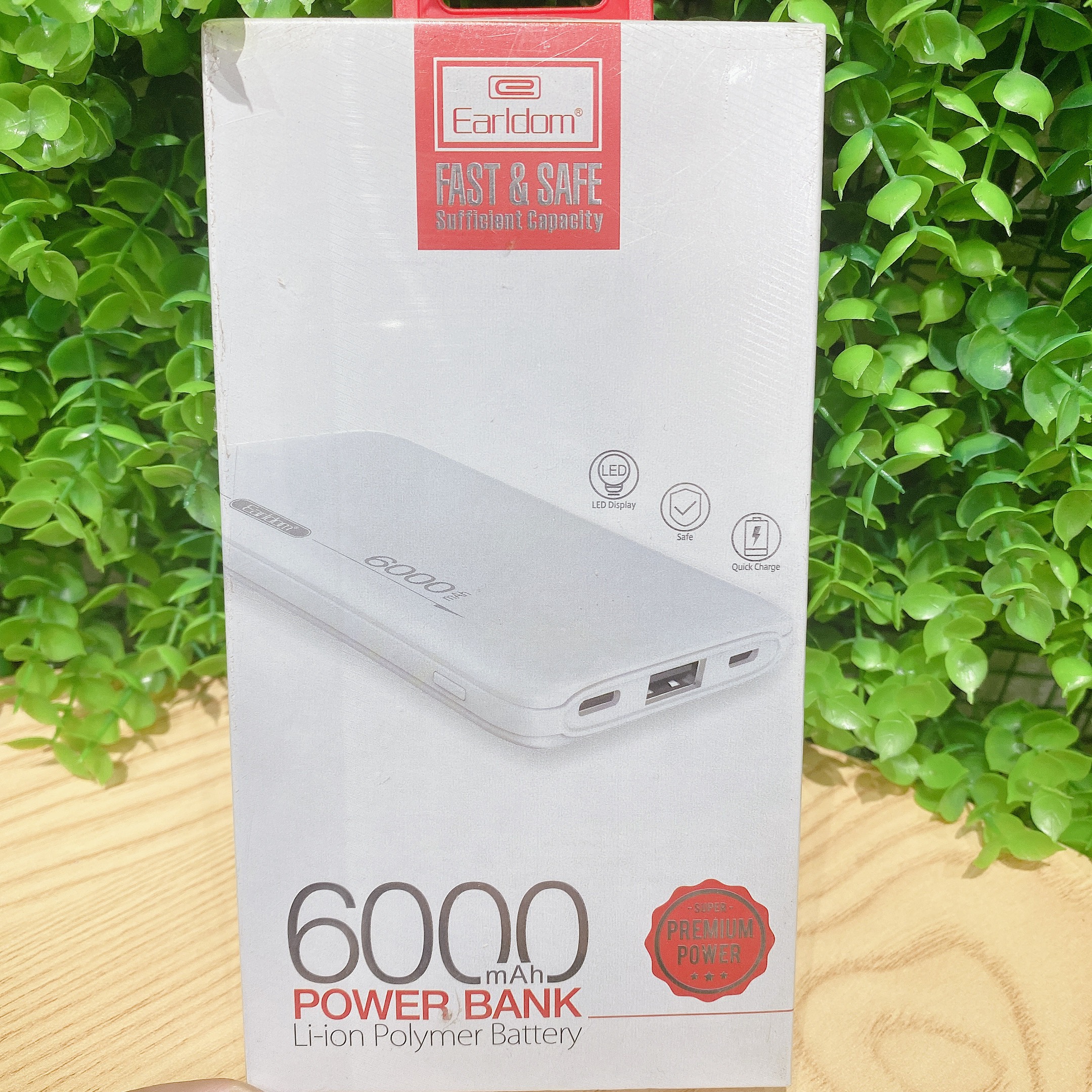 Sạc Dự Phòng Earldom dung lượng 6000mAh PB - 24 màu trắng hàng chính hãng