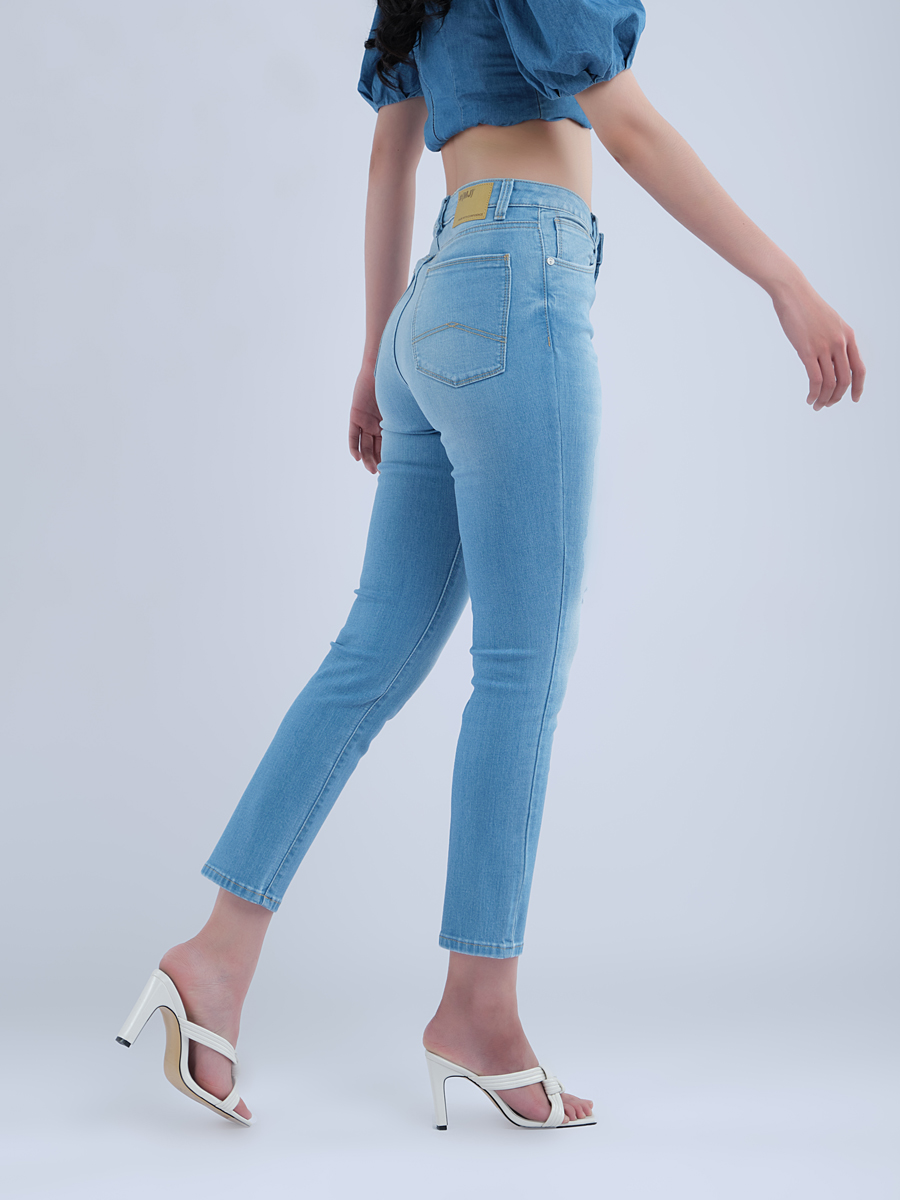 Quần nữ dài jeans 26&quot;1/2 rách gối WJF0202