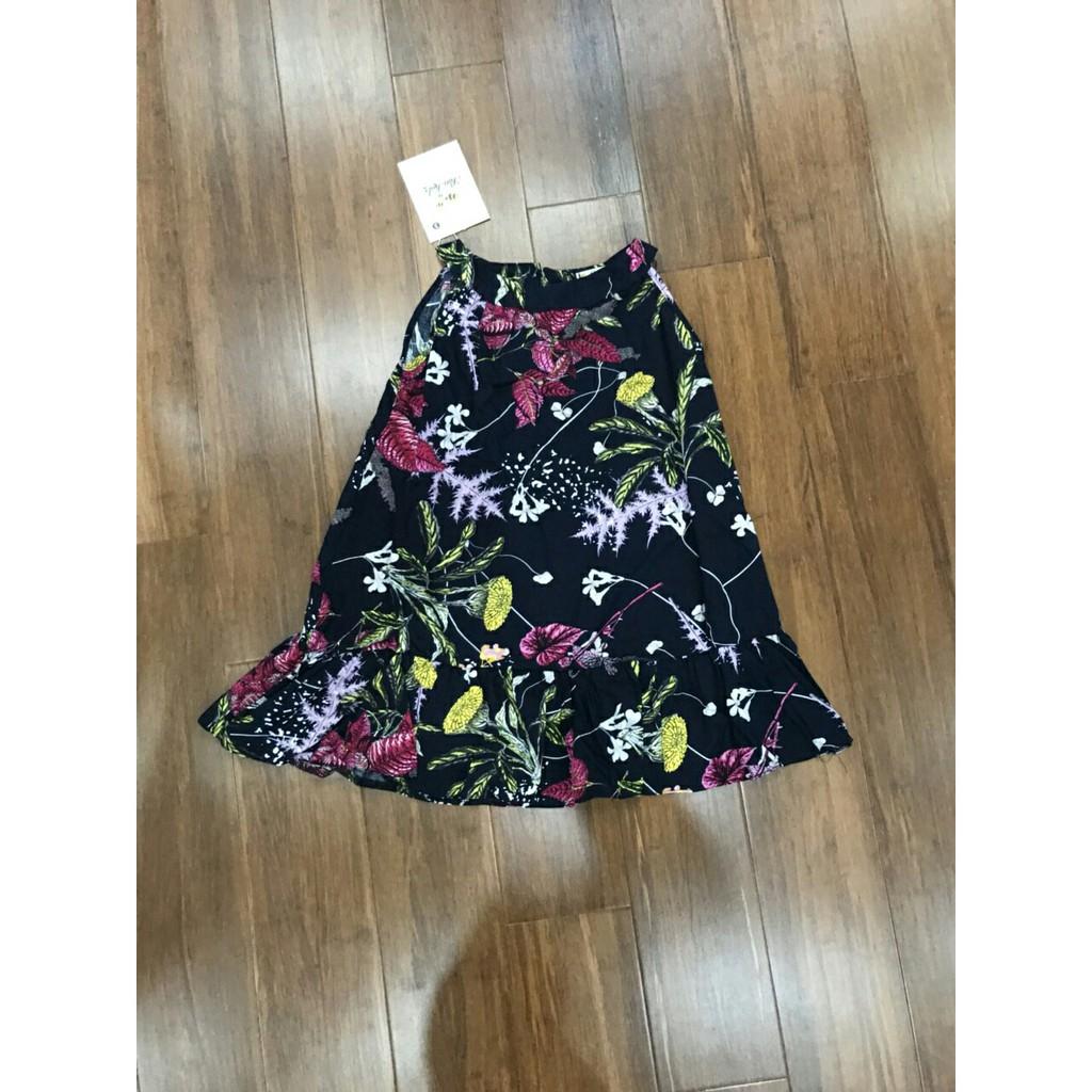 Váy lanh cổ yếm