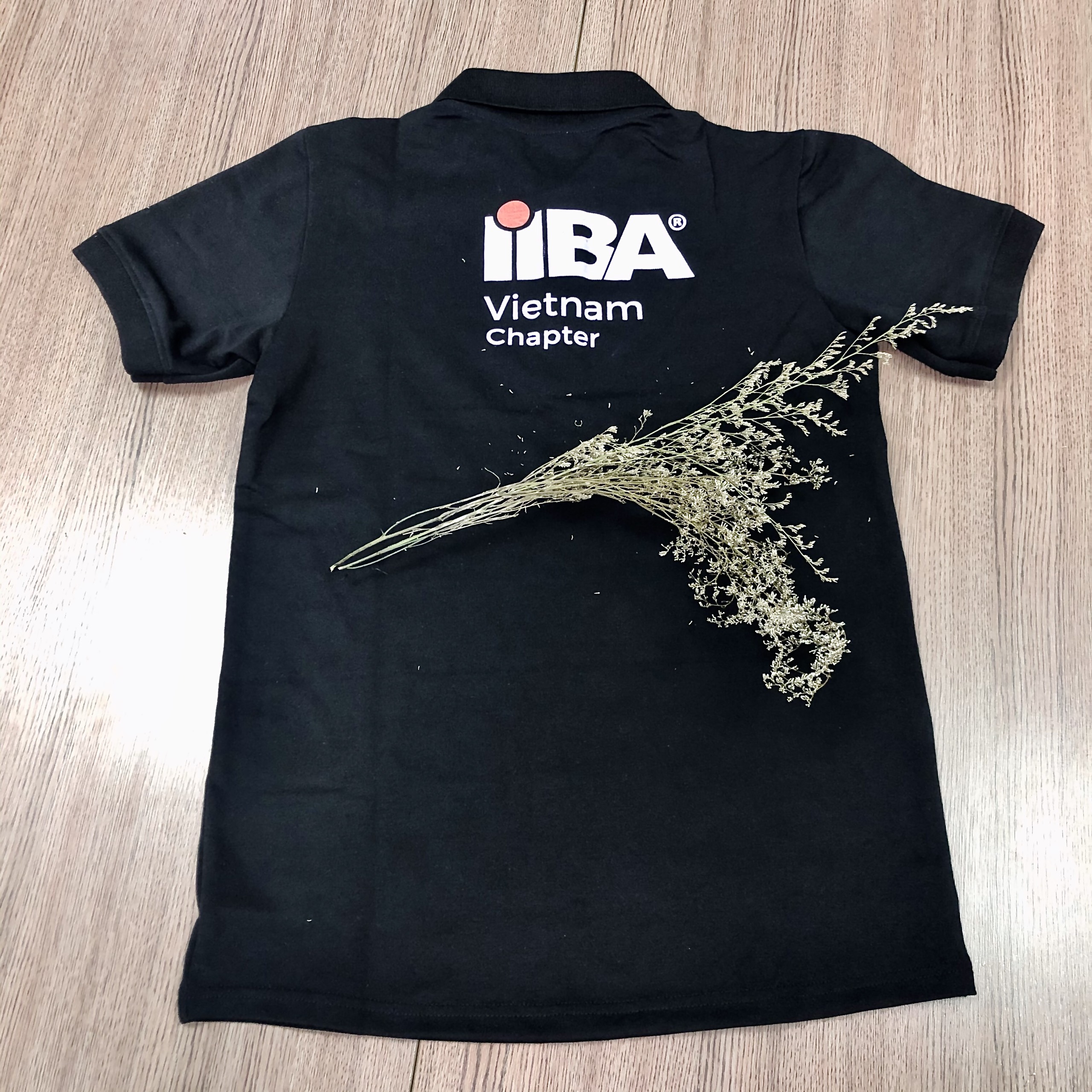 Áo IIBA đen