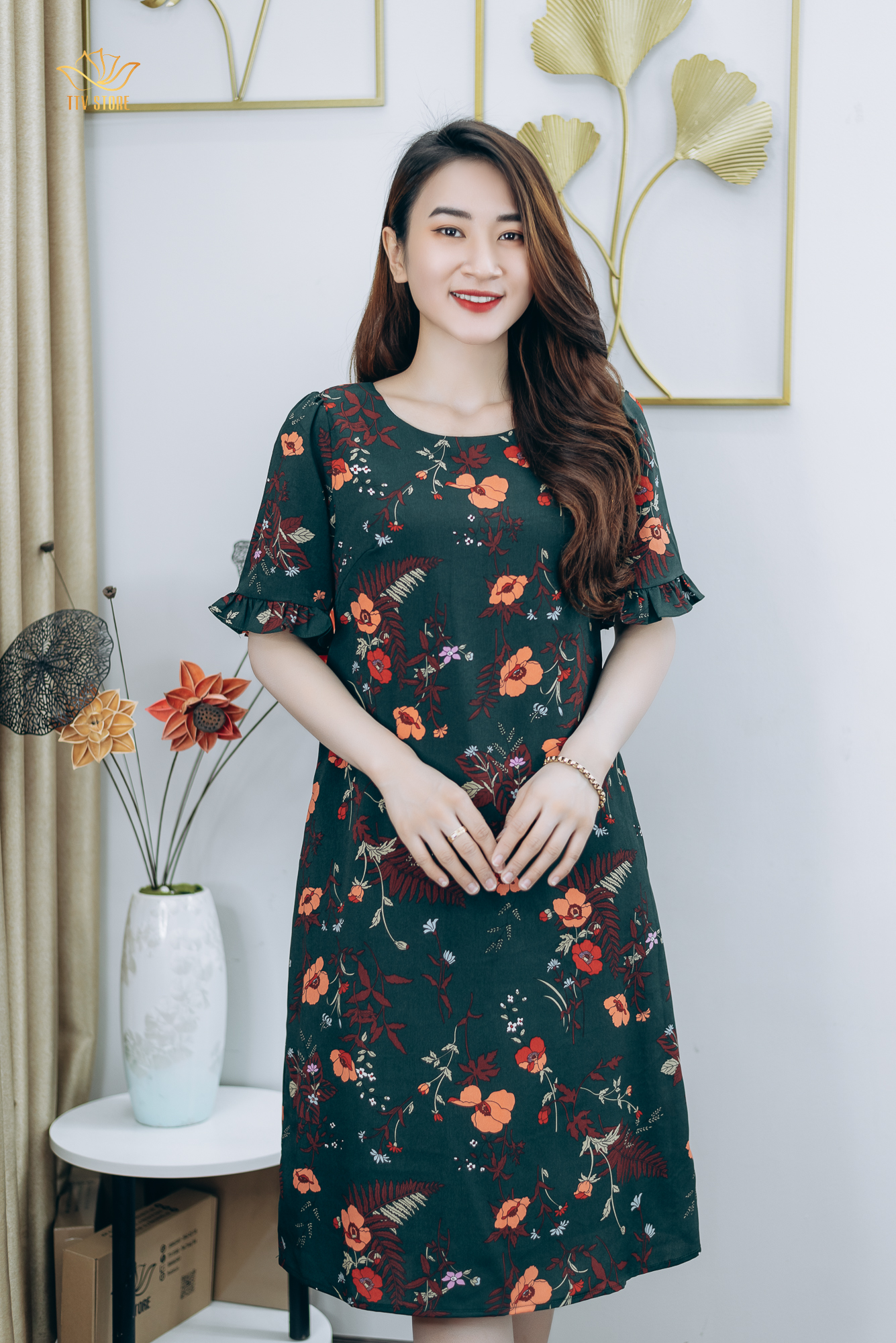 Đầm suông thiết kế trung niên sang trọng Cổ tròn tay nhún bèo màu Xanh hoa TTV STORE TTV1246