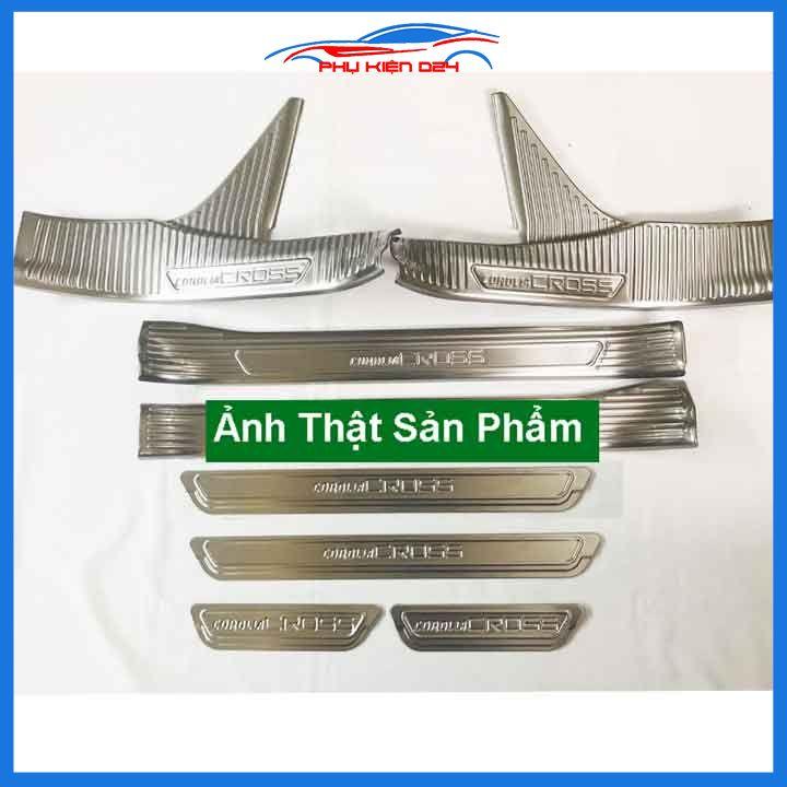 Bộ nẹp bước chân inox ô tô Cross 2020-2021-2022 chống trầy làm đẹp ô tô