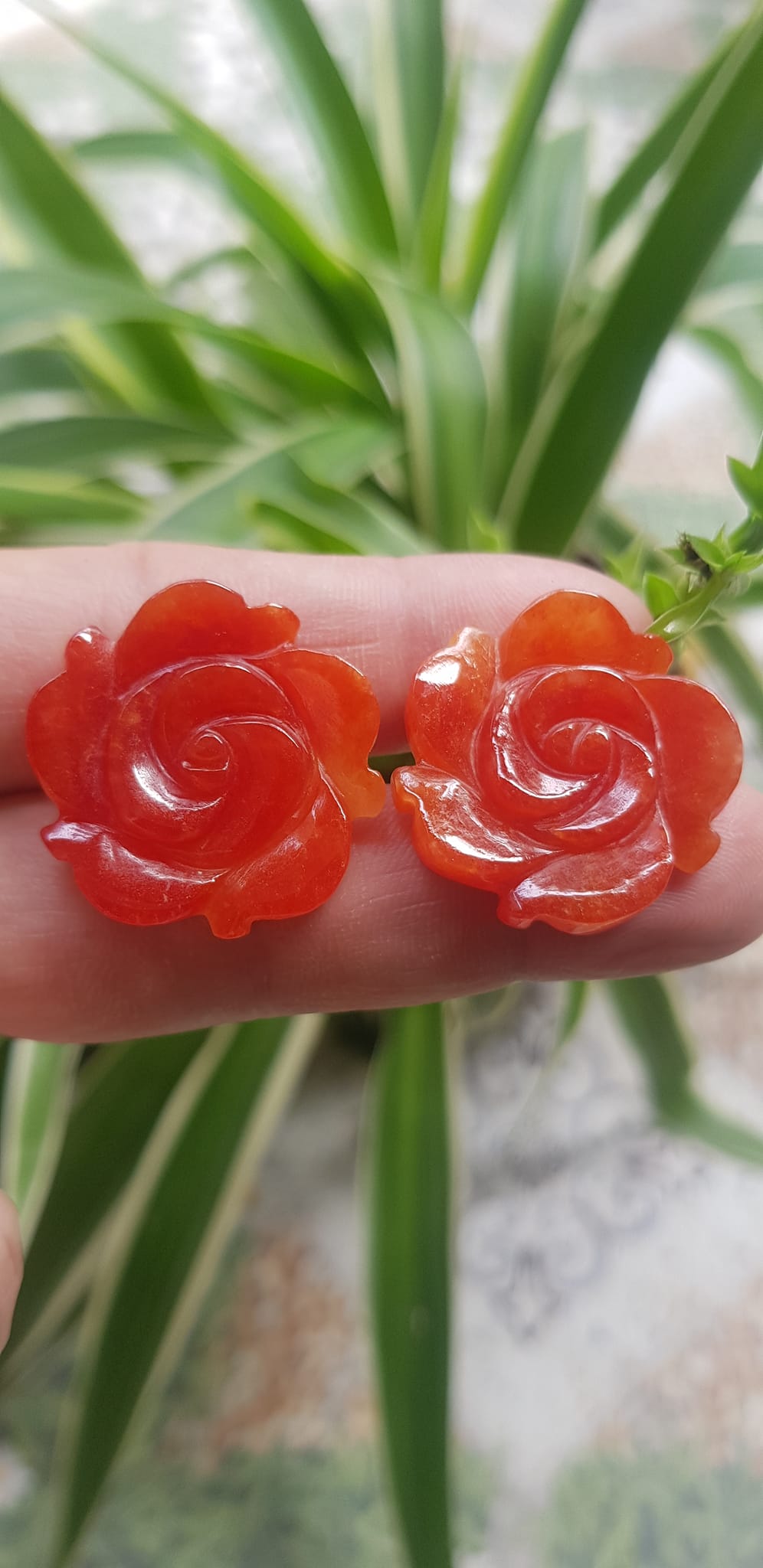 Mặt dây chuyền nữ Bông hồng Đỏ to size 25mm x dầy 4mm chất liệu đá cẩm thạch đỏ đẹp xinh Nữ mệnh hoả mệnh thổ về bọc vàng lên đeo đẹp như công chúa rẻ mà đẹp ạ
