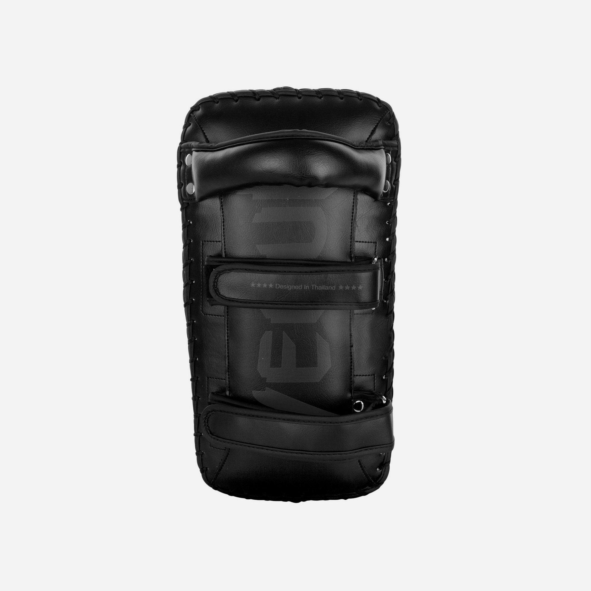 Đích đấm đá tập luyện Venum Giant Kick Pads (Pair)-Black/Black - VENUM-1120-114