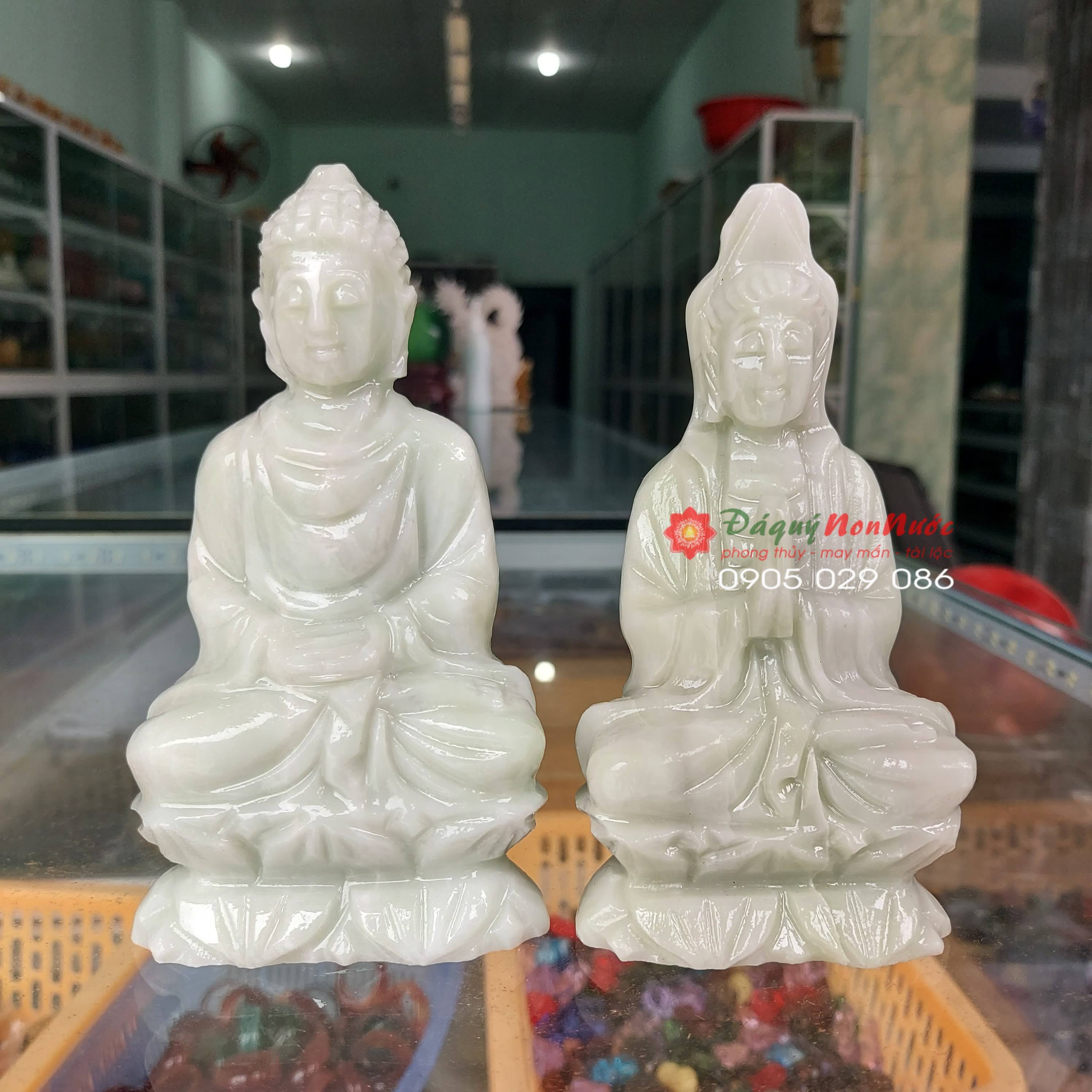 Tượng Phật quan âm ngồi đài sen đá trắng xanh 10cm - đá Non Nước