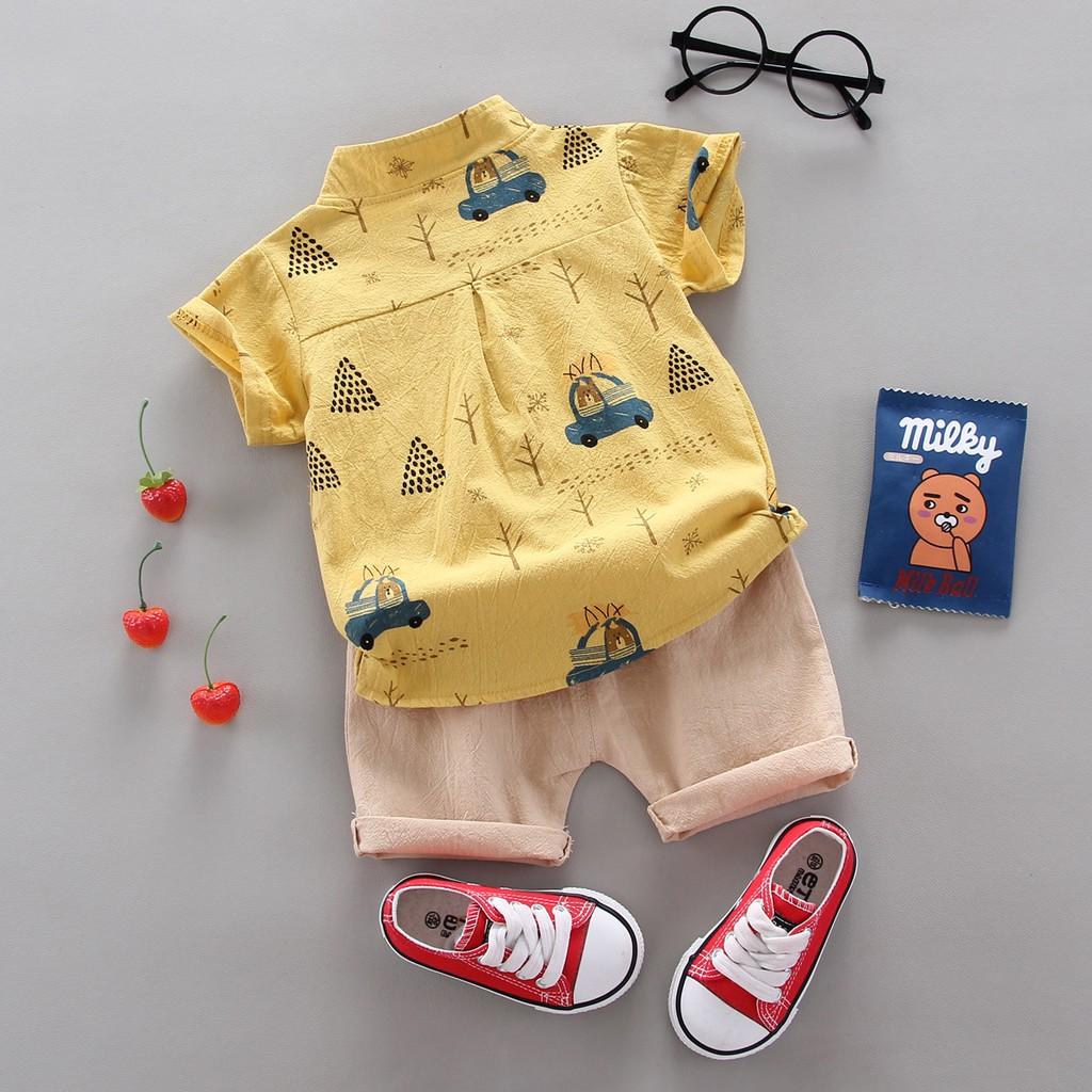 Set áo sơ mi ngắn tay họa tiết xe hơi và cây + quần đùi kem hàng quảng châu cho bé