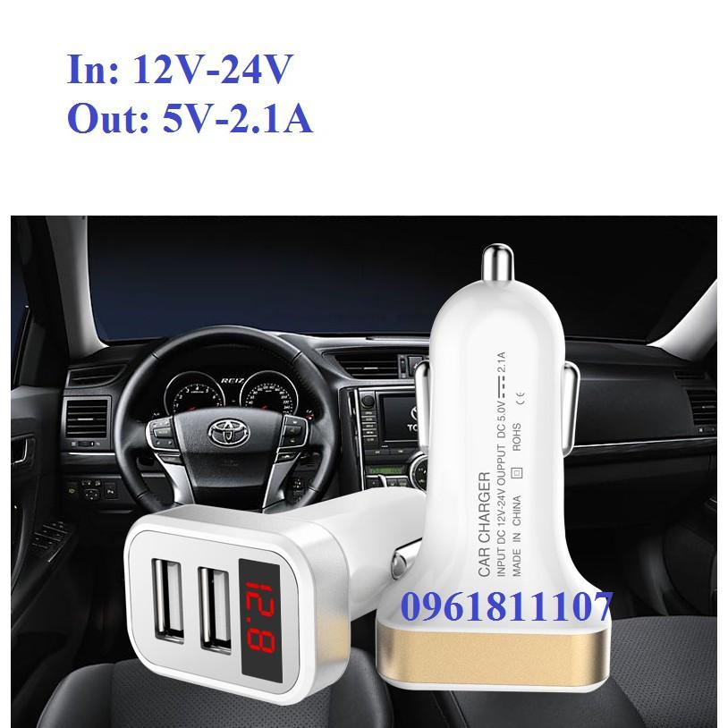Sạc trên ôtô cao cấp có led hiên thi