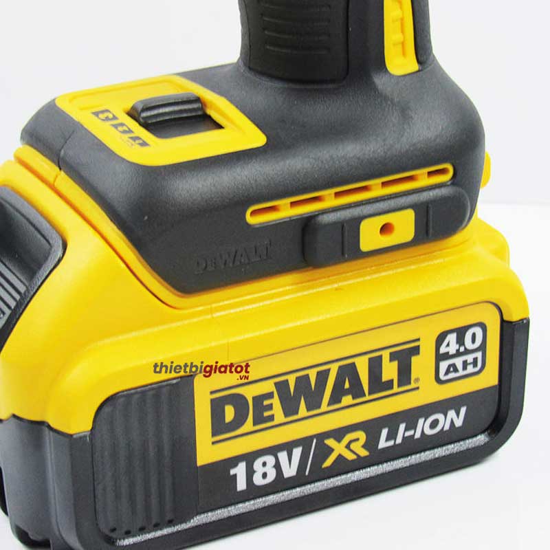 Máy Bắn Vít Dewalt DCF887N-KR (Không pin sạc)