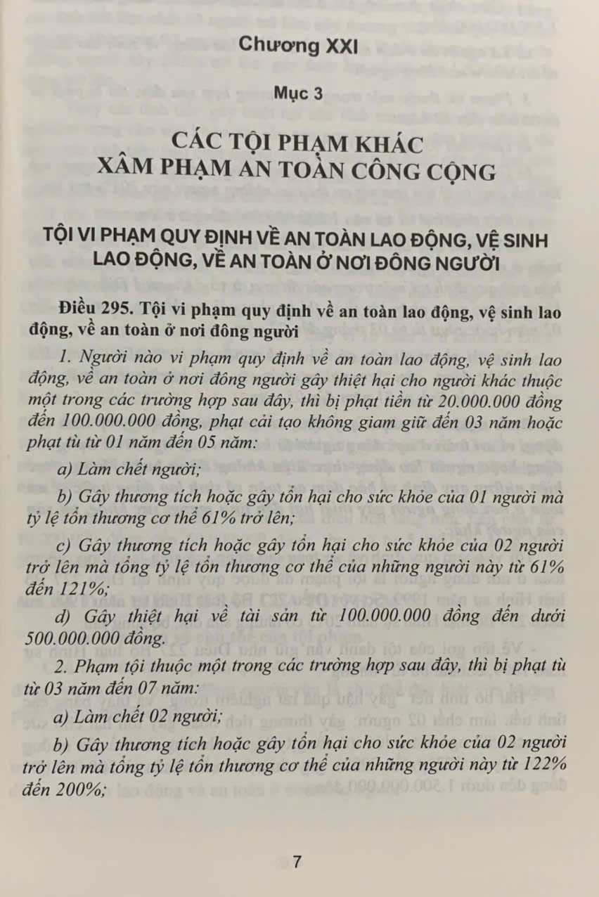 Bình luận Bộ luật Hình sự năm 2015 (Phần thứ hai – Các tội phạm), Chương XXI, Mục 3, 4: Các tội phạm khác xâm pham an toàn, trật tự công cộng