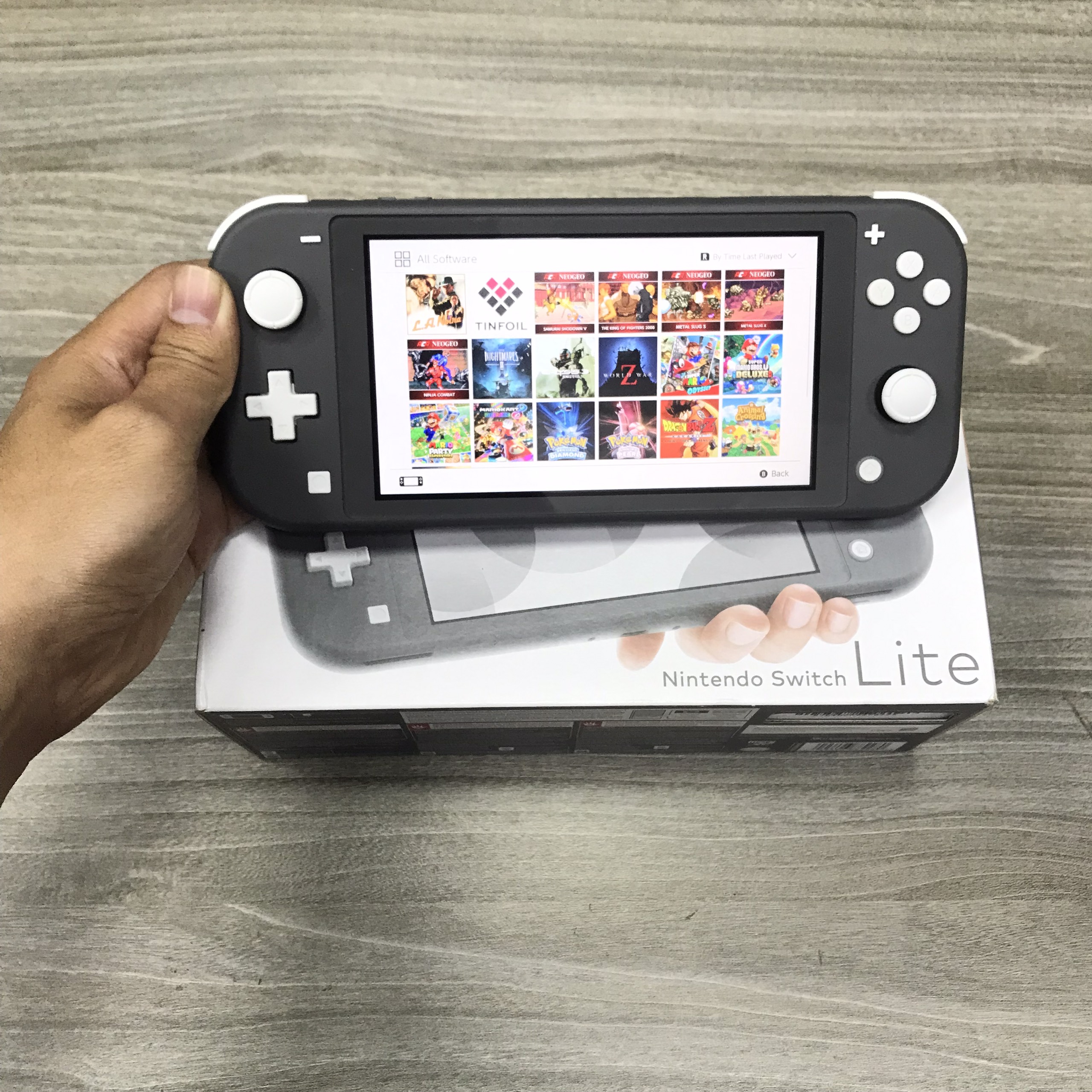 Máy Chơi Game Nintendo Switch Lite Tích Hợp Nhiều Game - Hàng Nhập Khẩu