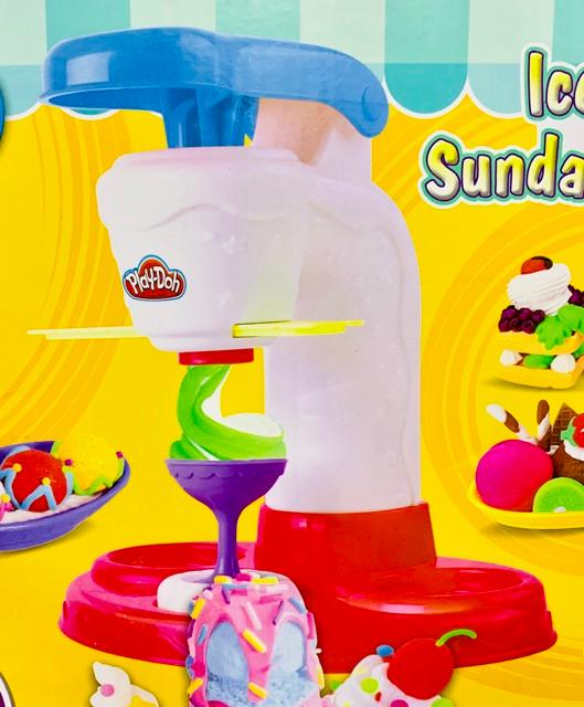 Đồ chơi đất sét Play Doh máy làm kem 677- C508