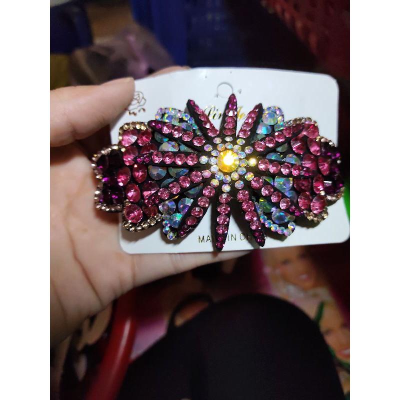 Kẹp đá xinh xắn