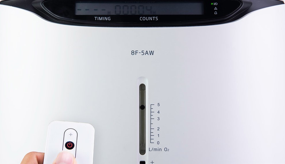 Máy Tạo Oxy Y Tế 93% Yuwell 8F-5AW - Hỗ Trợ Bệnh Nhân Suy tim, Suy phổi, Rối loạn hô hấp - Bảo Hành 1 Năm