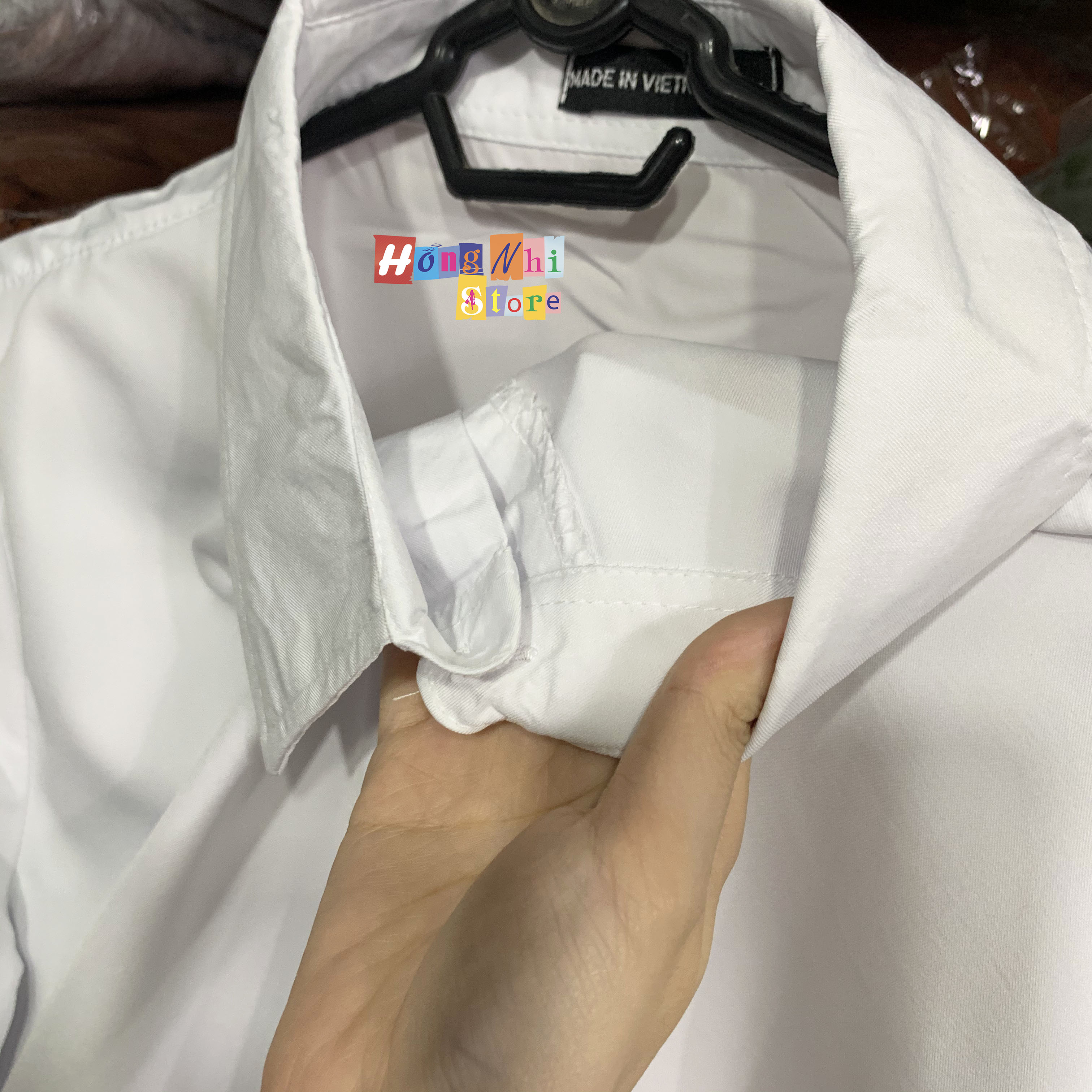 Sơ Mi Trơn Dáng Rộng Basic Unisex Tay Dài Màu Trắng - MM