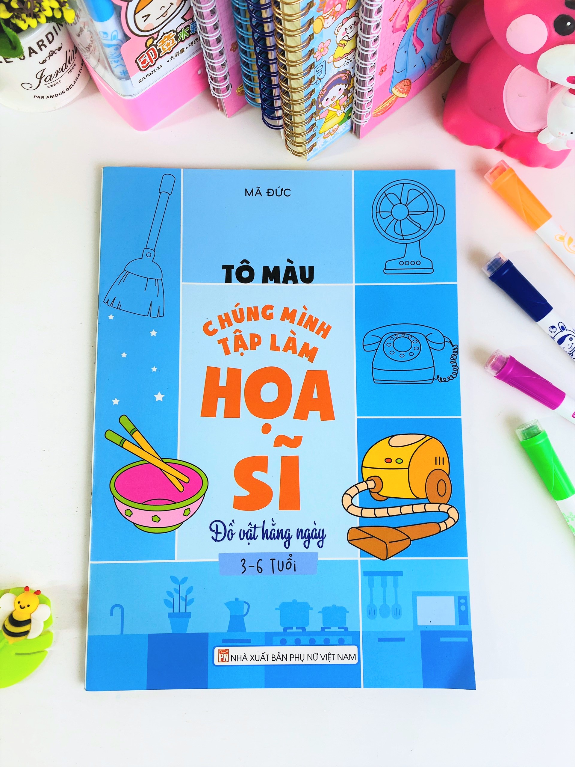 Sách - Tô Màu Chúng Mình Tập Làm Họa Sĩ  - ndbooks