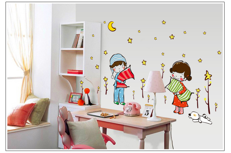 Decal Dán Tường Hình Bé Ôm Gối- Trang Trí Decor Phòng Ngủ - Trang Trí Dán Tường Phòng Khách