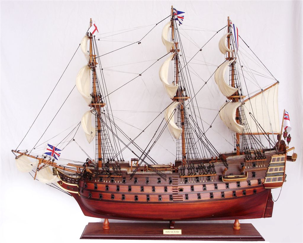 Thuyền buồm gỗ trang trí Victory dài 90cm