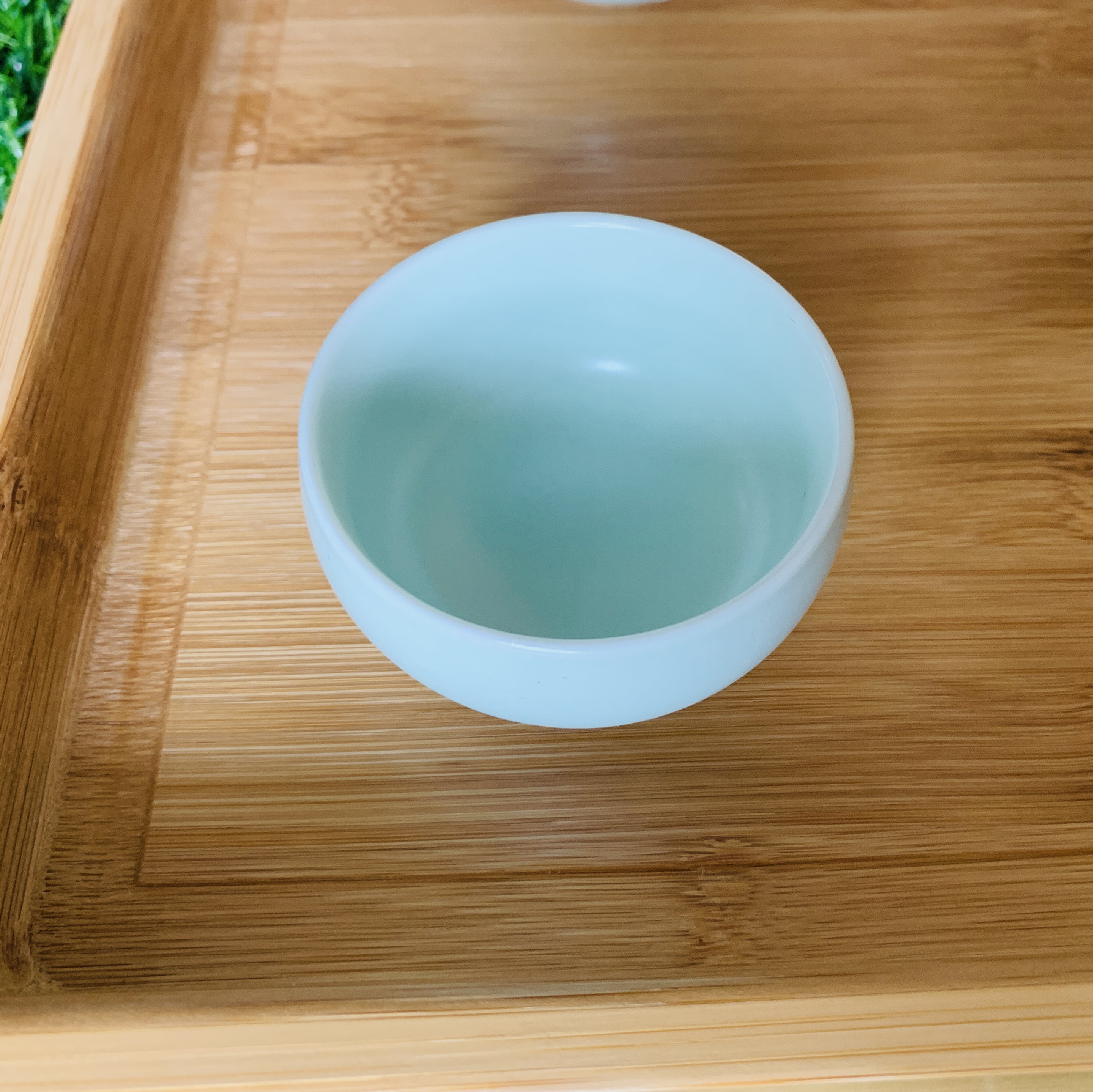 Bộ Ấm Chén Cao Cấp pha trà bằng gốm sứ có kèm hộp giảm sóc và quai xách Ấm dung tích 160ml,Thích hơp đi du lịch dã ngoại hay những chuyến công tác xa - Bộ ấm chén pha trà du lịch