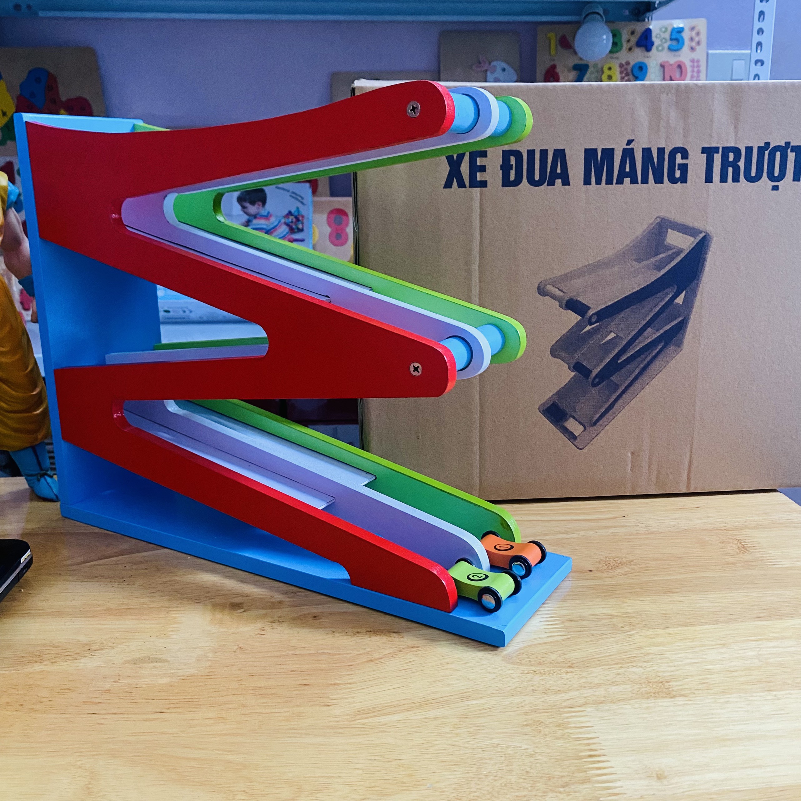 Đồ chơi xe đua cầu trượt đôi 4 tầng gỗ size to tiêu chuẩn, đồ chơi xe cầu trượt đôi zíc zắc, đồ chơi vận động cho bé