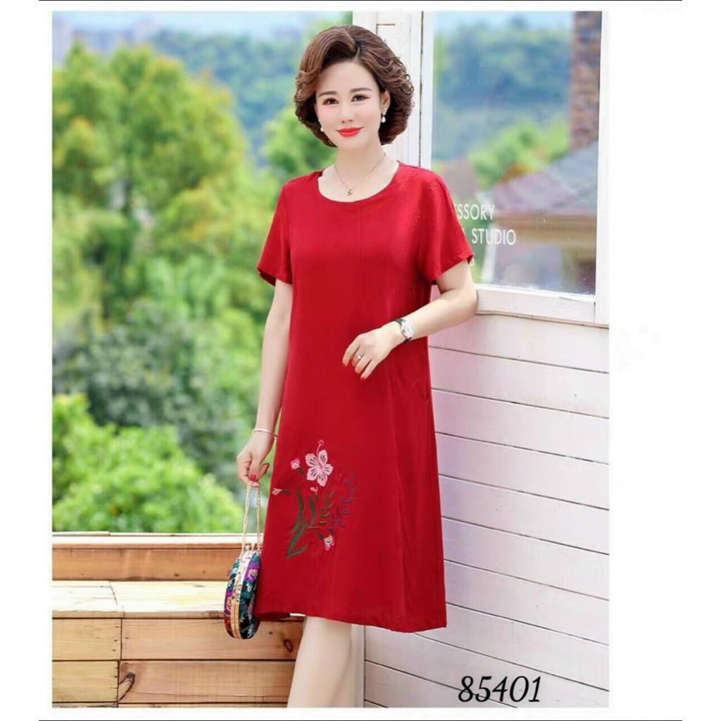 ĐẦM THÊU HOA,HỌA TIẾT TRƠN NHƯNG KHÔNG KẾM PHẦN SANG TRỌNG