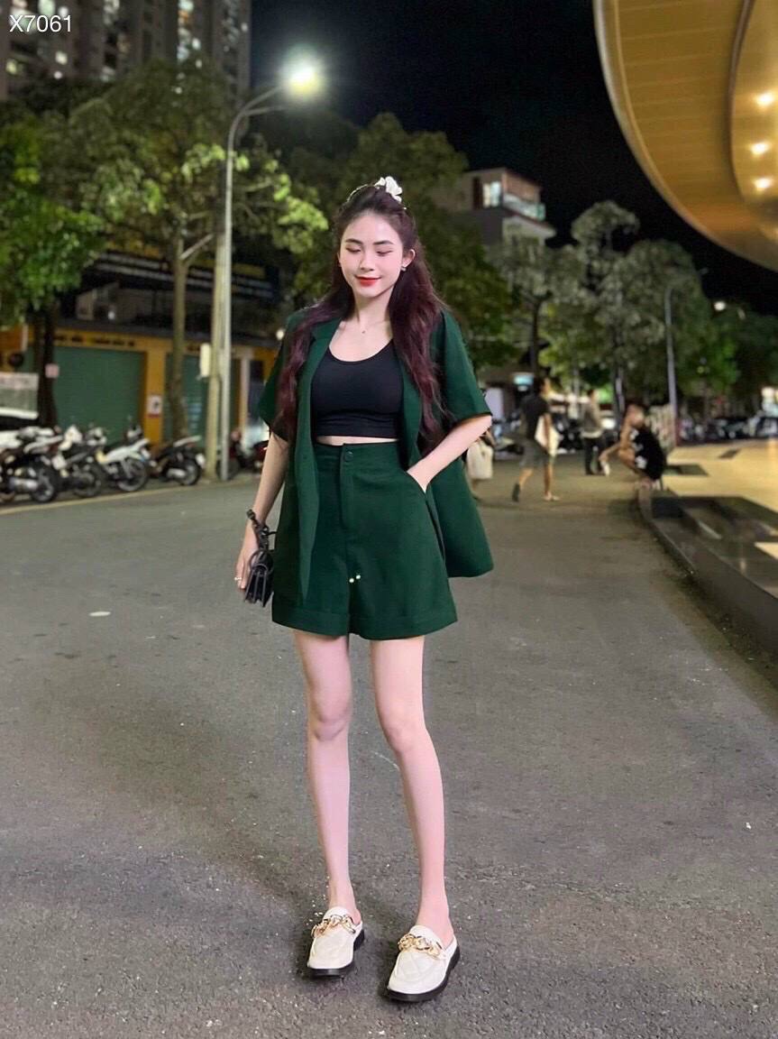 SET ÁO KHOÁC BLAZER TAY NGẮN MÀU TRƠN + QUẦN SHORT NGẮN ỐNG RỘNG LƯNG CAO DẠO PHỐ DỰ TIỆC GIÁNG SINH NOEL