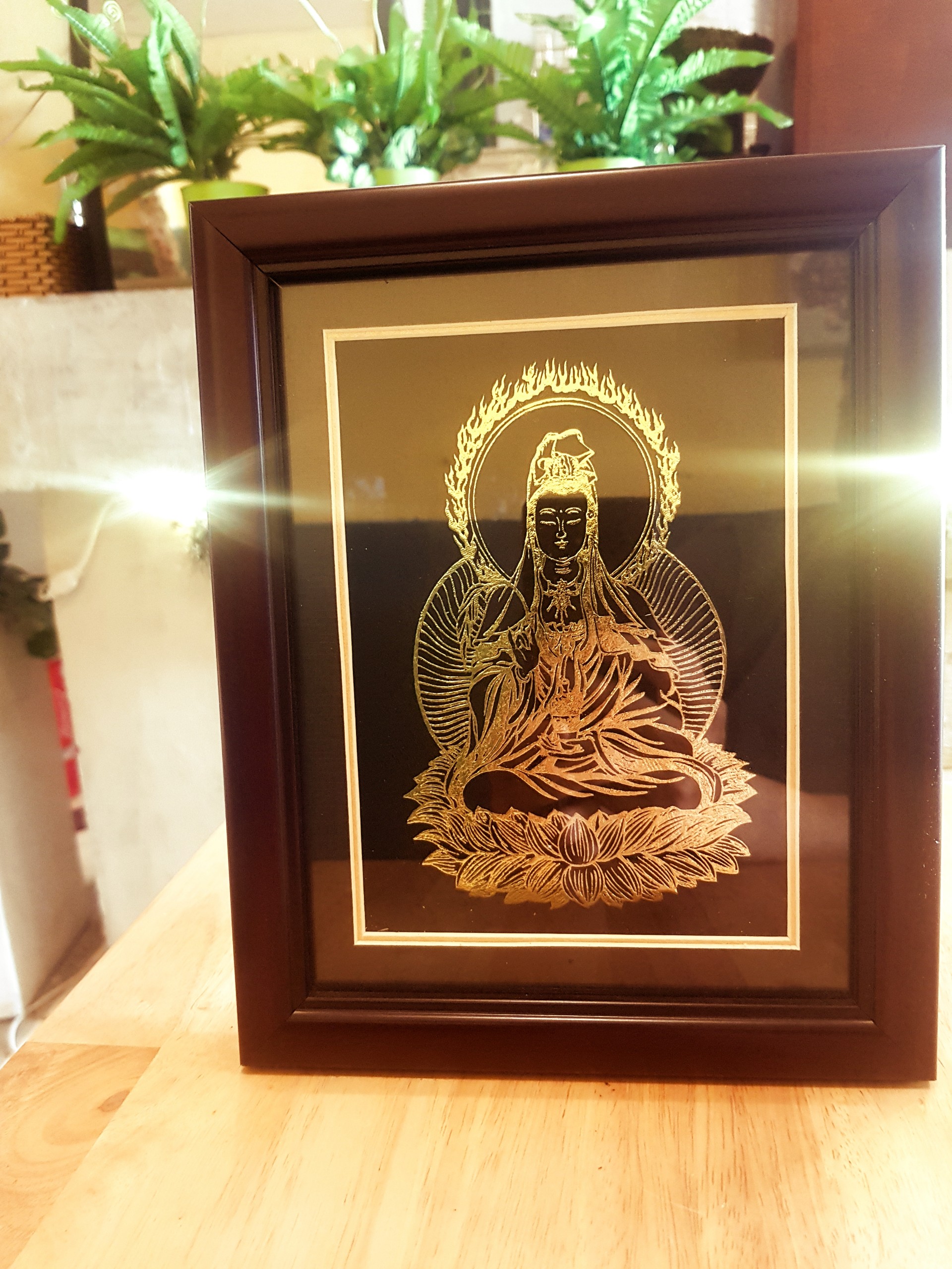 Tranh Phật Quan Âm ( KT 25x20x4cm)- Tranh Net Vàng để bàn