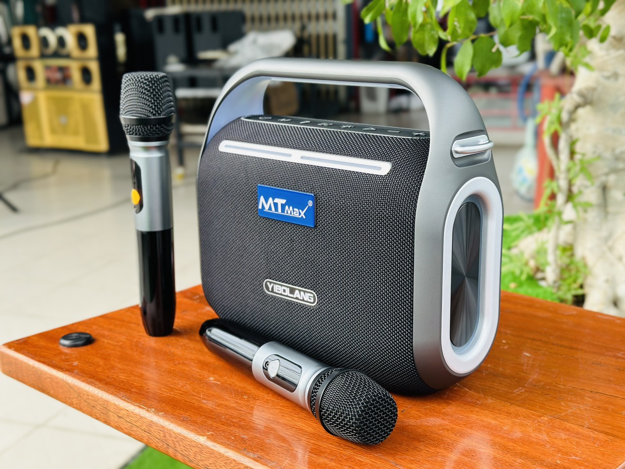 HÀNG CHÍNH HÃNG | Loa Xách Tay YIBOLANG F2 Pro - Công Suất 160W, Âm Thanh Đánh Cực Khủng, Tặng Kèm 2 Micro Không Dây Và Phụ Kiện Dây Đeo Chéo, Bảo Hành 12 Tháng