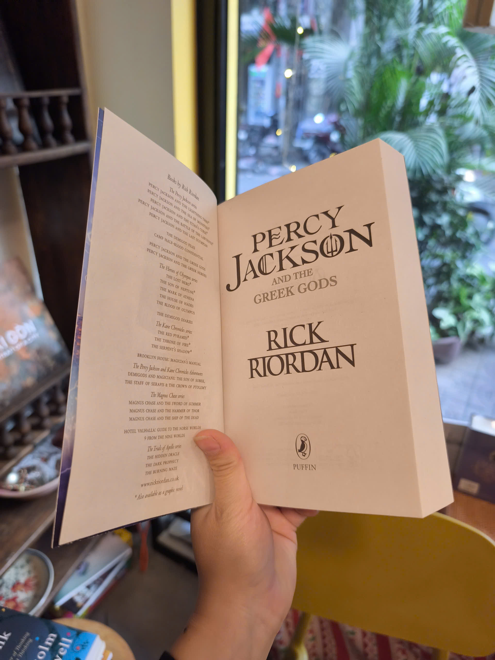 Sách - Percy Jackson and the Greek Gods by Rick Riordan - Sách tiếng anh thiếu nhi