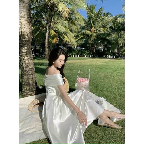 ĐẦM NỮ TRỄ VAI ĐI TIỆC DẠ HỘI