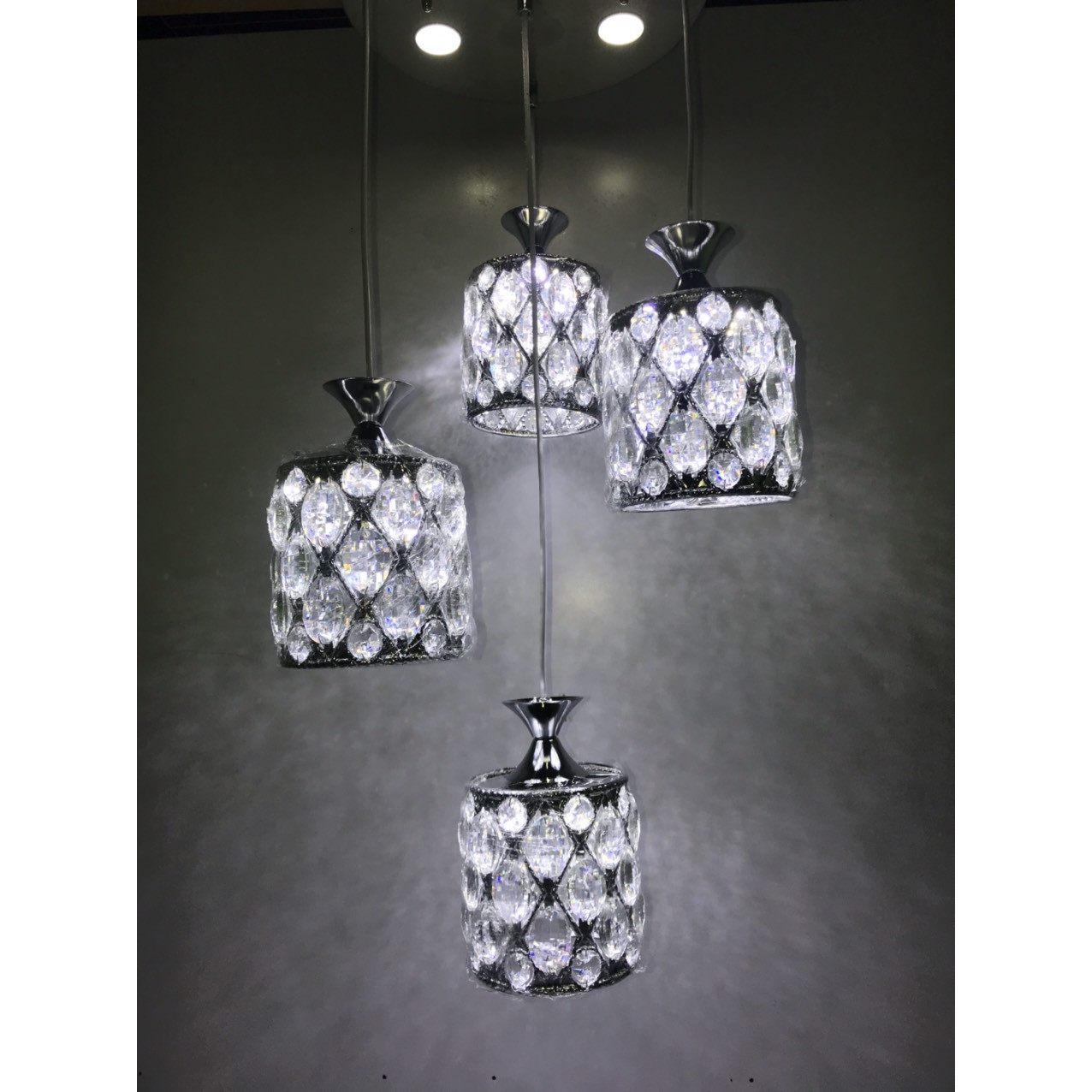 Đèn thả 4 bóng 3 chế độ 1549/4
