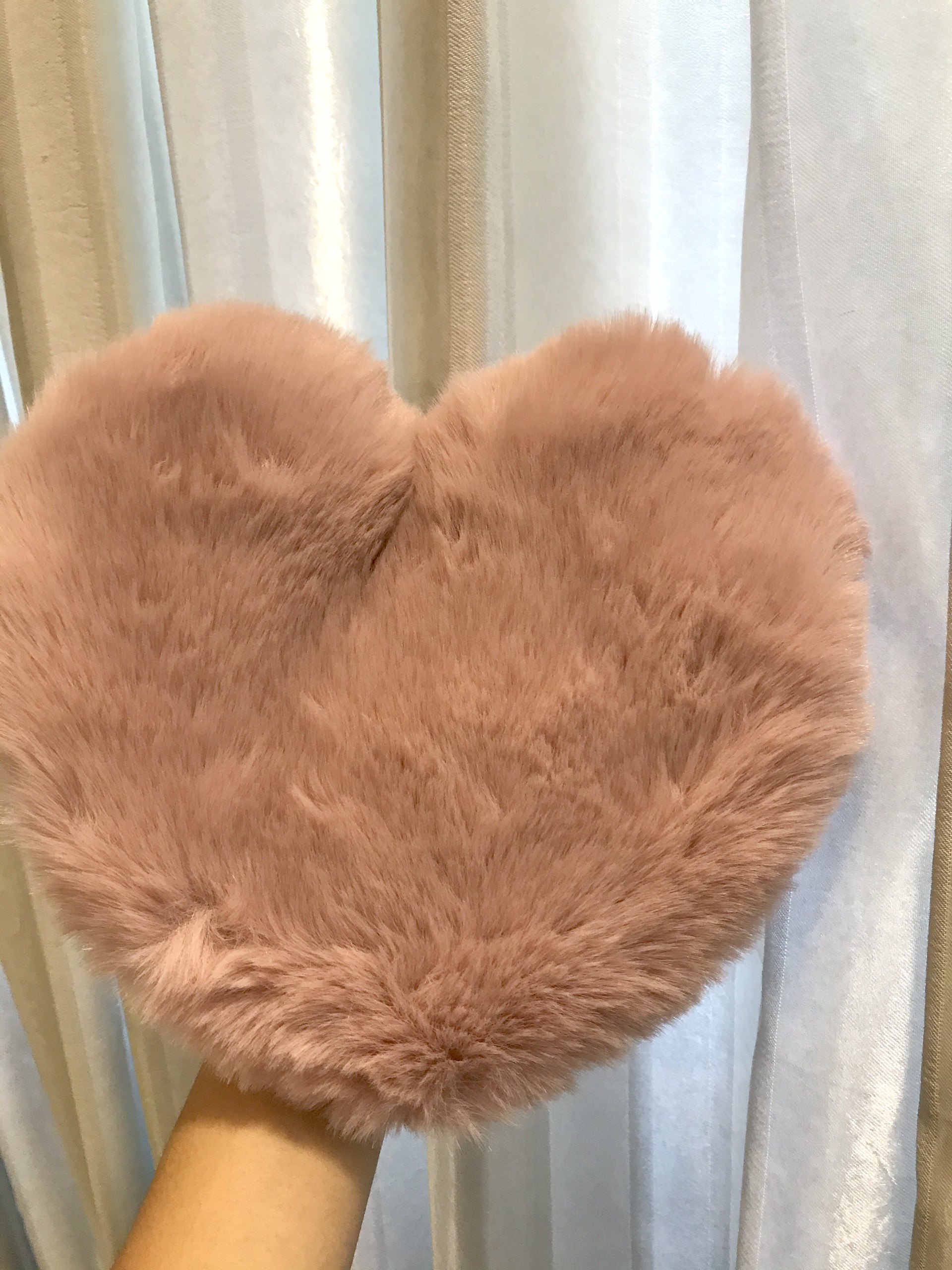 Túi đeo chéo lông hình trái tim màu hồng siêu mềm mại siêu cuteee - SP2016880