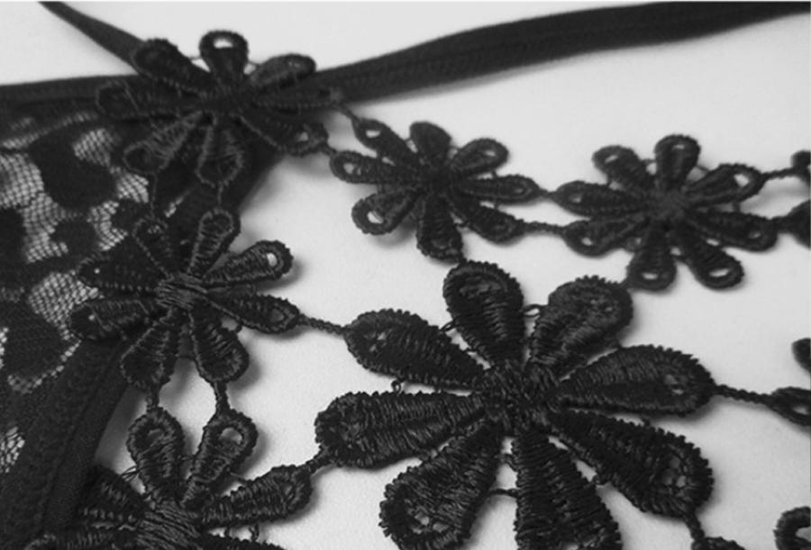 Quần lót nữ hình hoa gợi cảm - Màu đen