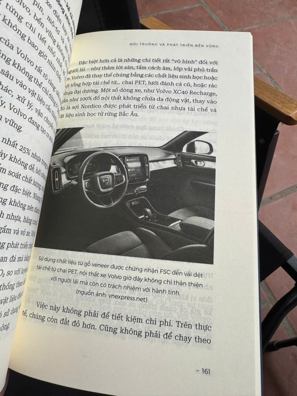 HÀNH TRÌNH VOLVO – Gần Một Thế Kỷ Đặt Con Người Làm Trung Tâm - Dong Anh Pham – Trạm Đọc