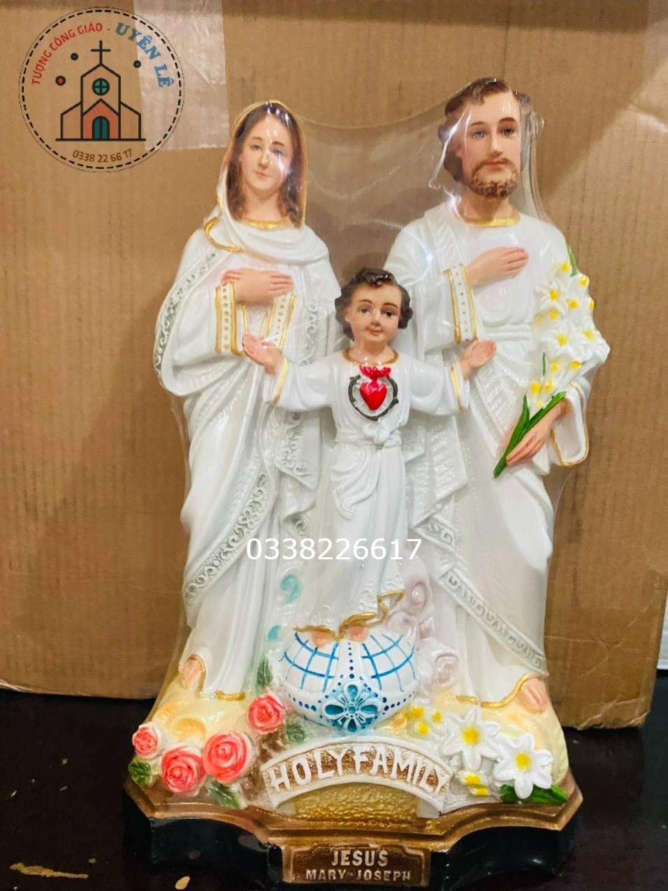 Tượng công giáo Gia đình thánh gia thất trắng 30-40cm - Giá Tiki ...