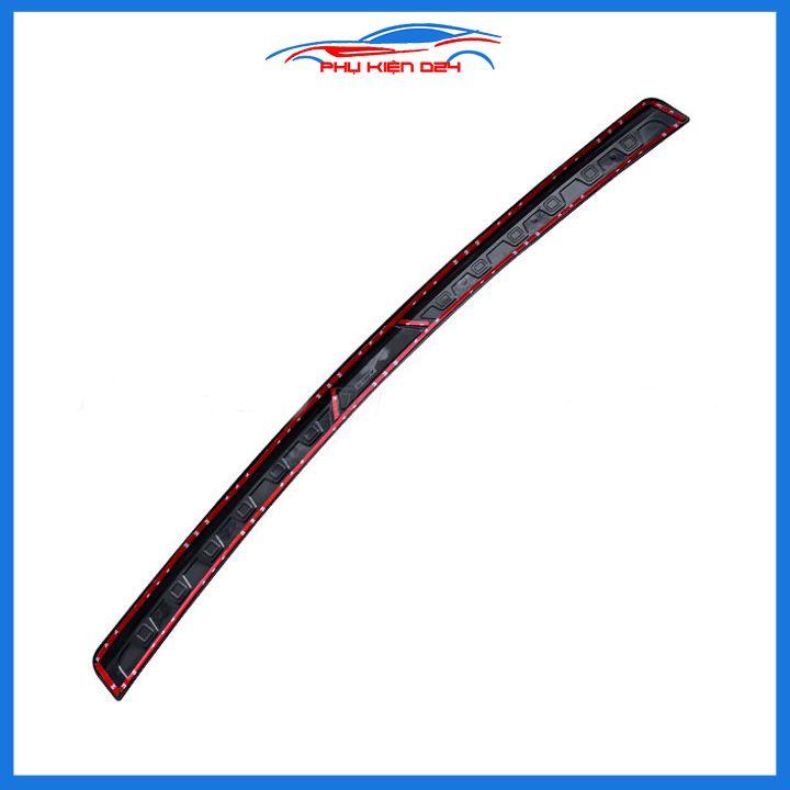 Ốp chống trầy cốp ngoài nhựa đen Corolla Cross 2020-2021-2022 hàng loại 1 dán cốp sau chống xước trang trí xe