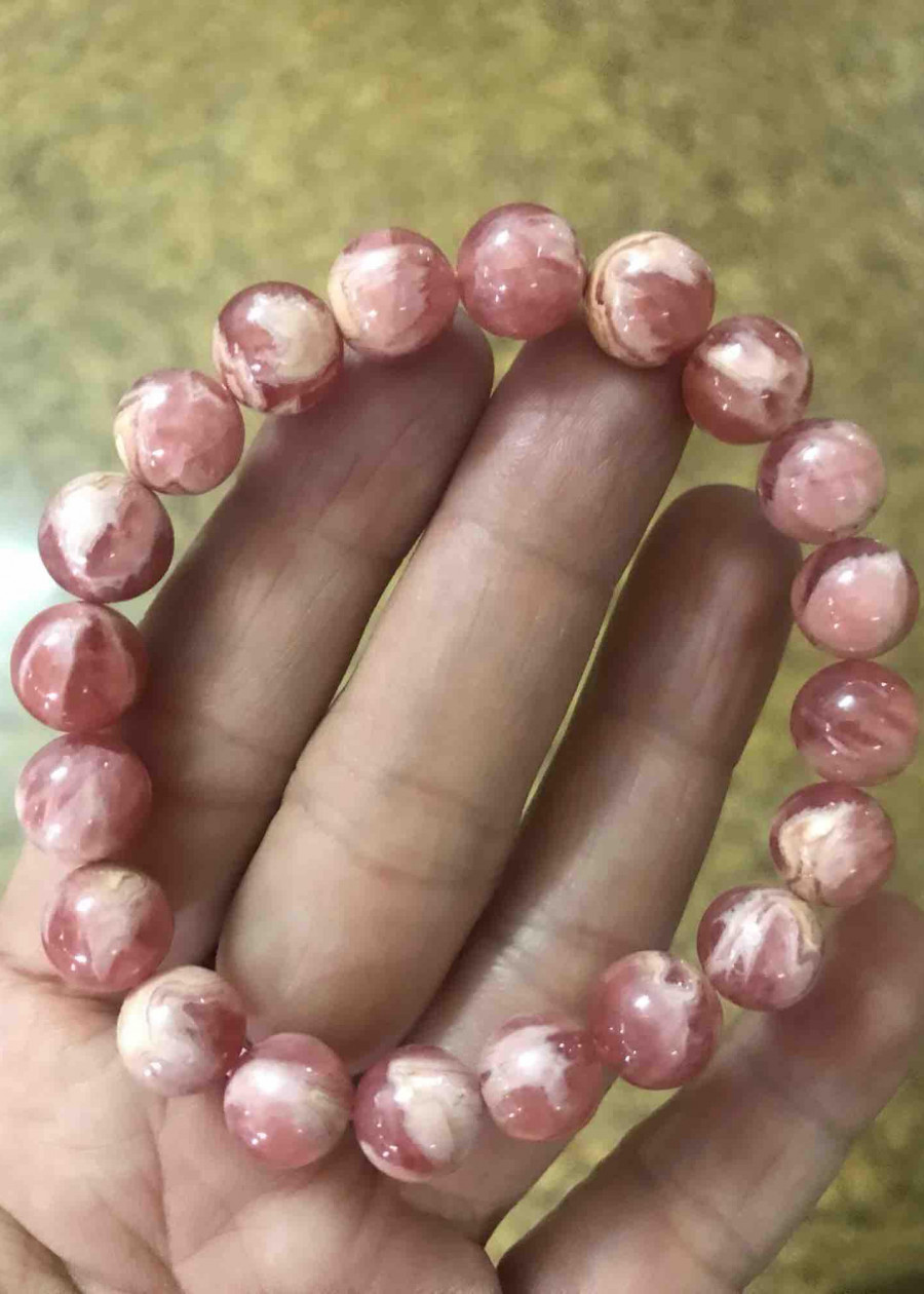 CHIẾC VÒNG TAY ĐÁ ĐÀO HOA TỰ NHIÊN HỒNG 8MM NỮ MỆNH HỎA MỆNH THỔ