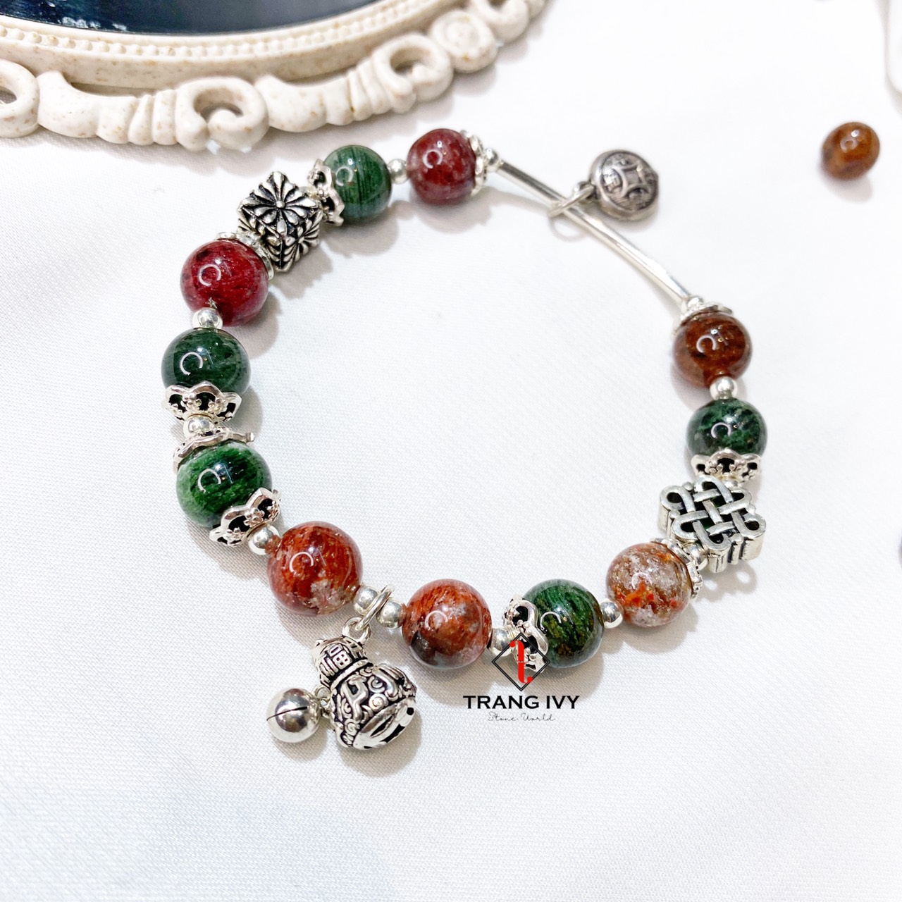 Vòng tay Thạch anh Ưu linh mix Charm bạc