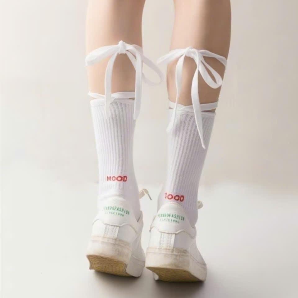 Tất, vớ tới bắp chân buộc dây cá tính - Tất vớ dây đan chéo, hàng caocấp (có chữ GOOD đằng sau), chất liệu dệt kim dày vừa, kết hợp với nhiều loại giày, đa phong cách