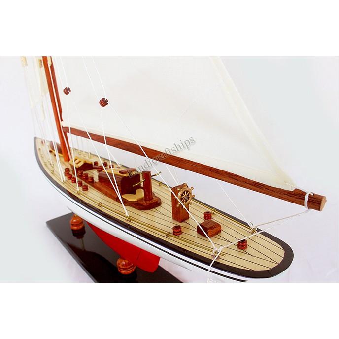 Mô hình thuyền gỗ Endeavour 50cm (Trắng - Đỏ)