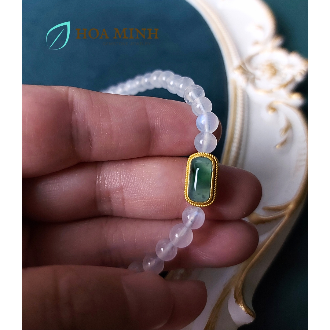 Vòng tay 108 hạt đá Mặt Trăng Moonstone 5.2 li phối charm vàng đá Cẩm Thạch Ngọc Lam lên bông cực VIP
