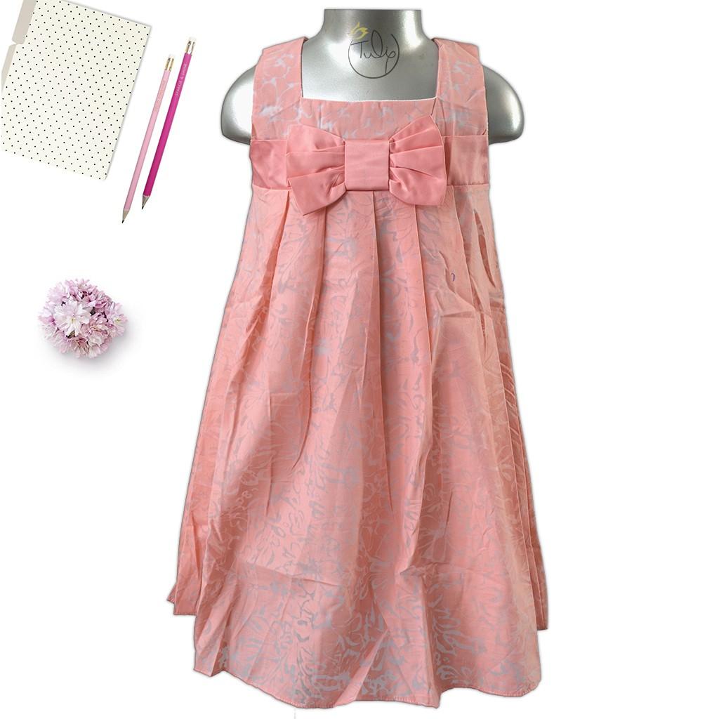 Đầm chữ A xếp ly cho bé gái