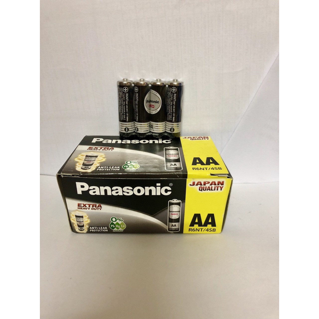 1 hộp 10 vỉ pin tiểu AA đen NEO Panasonic R6NT/4SB (Hàng chính hãng)