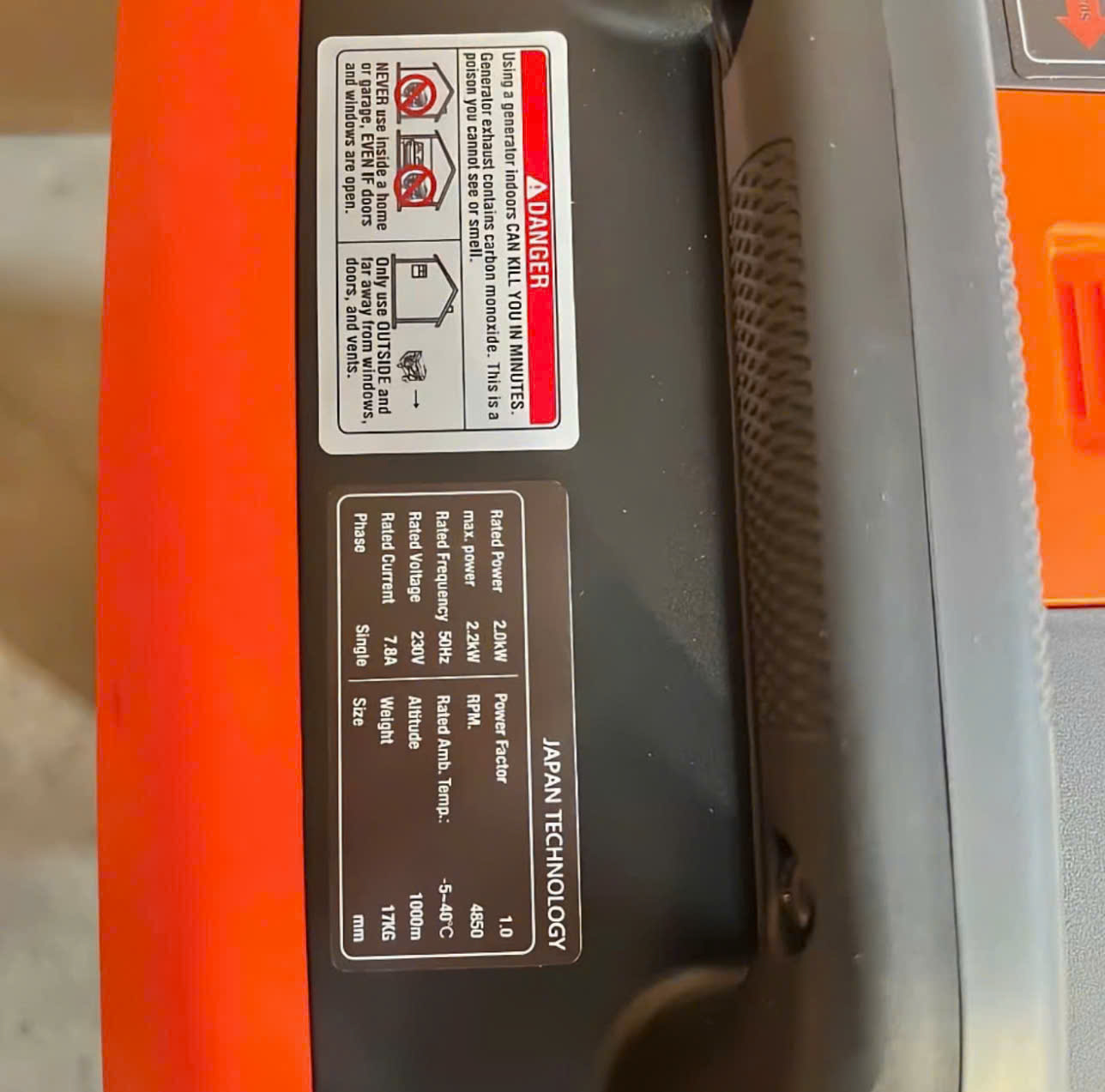 Máy Phát Điện TOSHI inverter 2200W Tiết Kiệm Điện Nổ Êm Máy Nhẹ Chạy Điều Hòa Phù Hợp Với Gia Đình